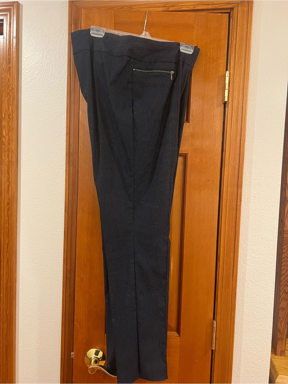 Renuar Straight Leg Dress Pants in Navy